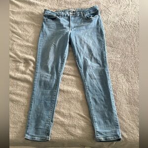 Levi 711 skinny jeans